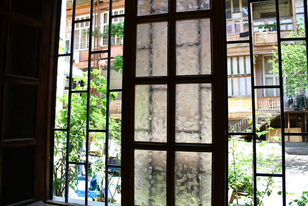 Backpackers Hostel Tbilisi Bagian luar foto